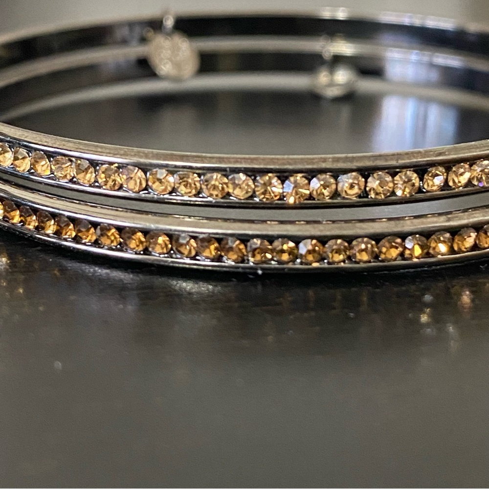 Paris Designer CHERRY CHAU Crystal Flower Bracelet Trio Gunmetal Bangles - Picture 4 of 9